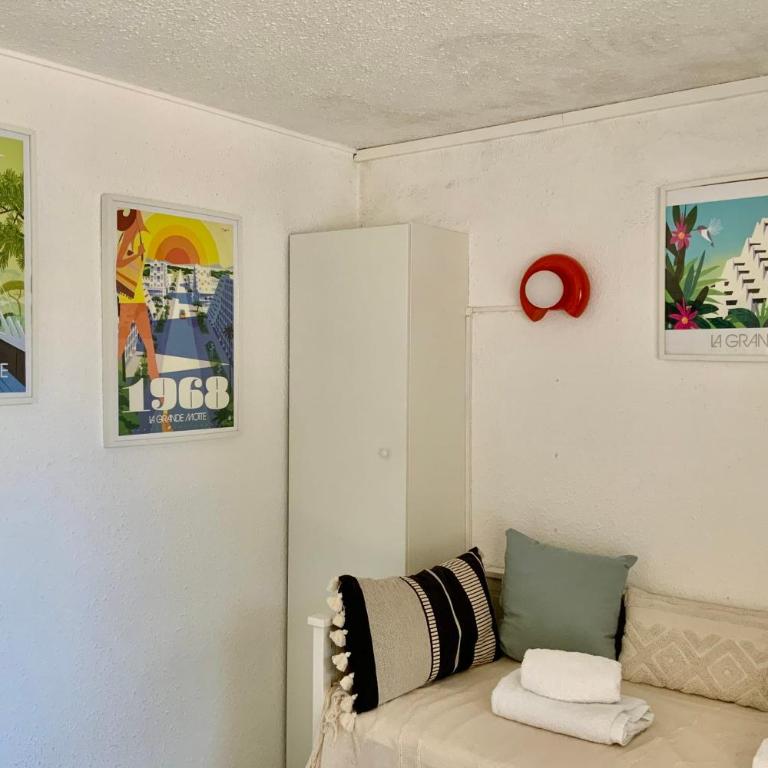 Le Petit Ponant- Studio cosy avec vue sur l'étang et piscine ! - Appartement - 3