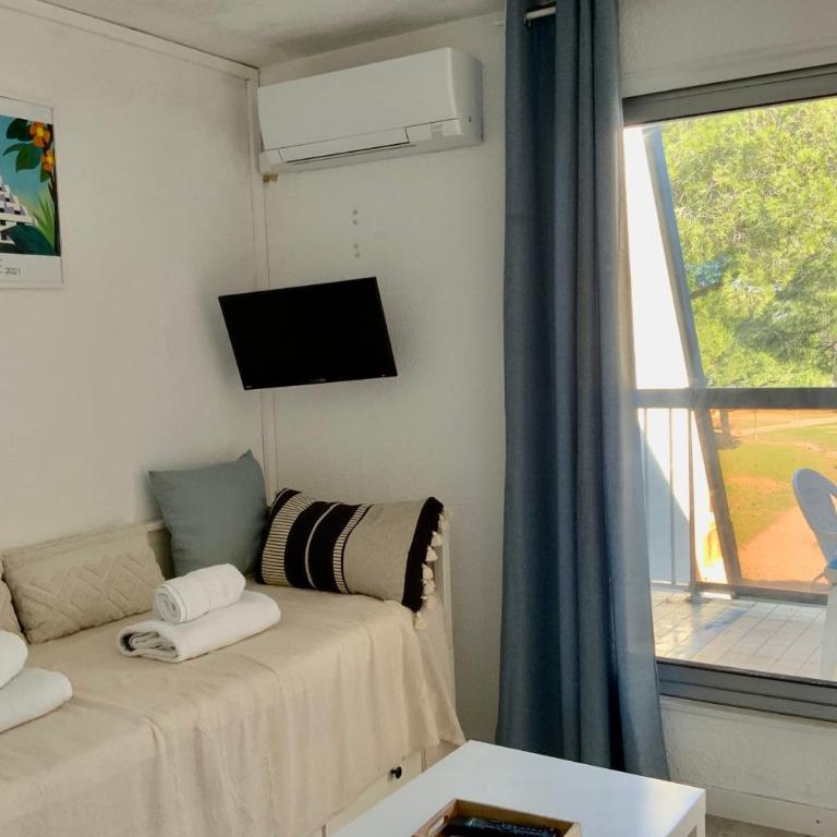 Le Petit Ponant- Studio cosy avec vue sur l'étang et piscine ! - Appartement - 10
