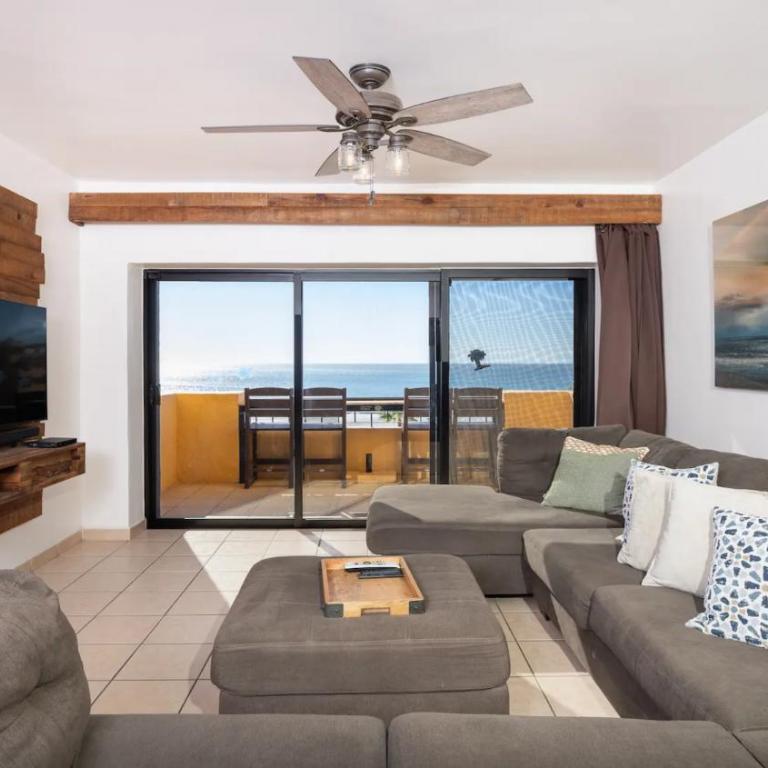 Two-Story 3-Bedroom Beachfront Penthouse at Princesa Resort - BeachBumCondos - Apartamento - 15