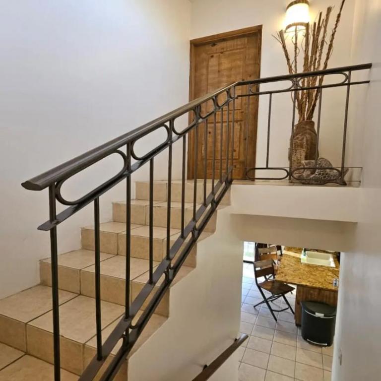 Two-Story 3-Bedroom Beachfront Penthouse at Princesa Resort - BeachBumCondos - Apartamento - 34