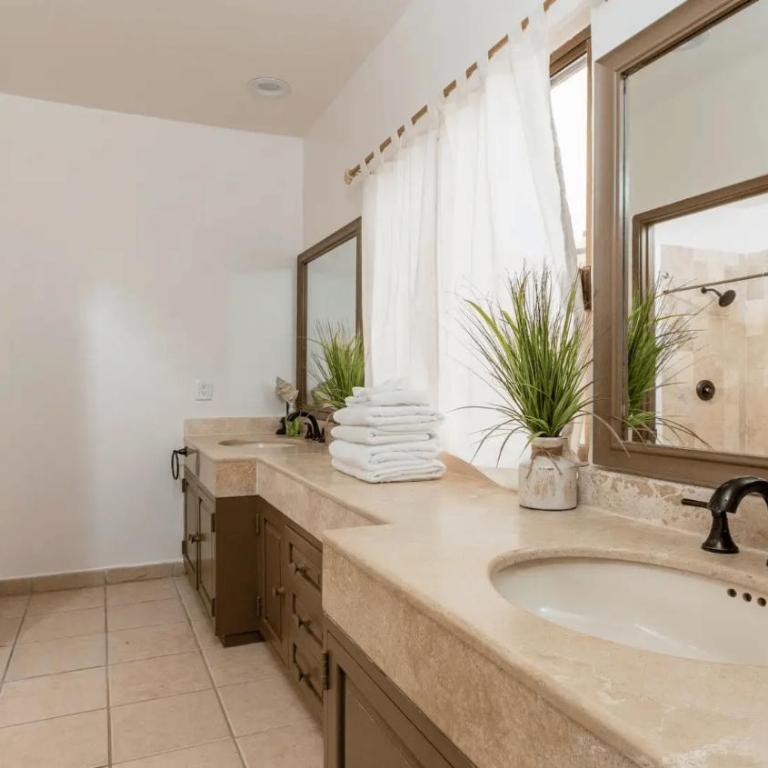 Two-Story 3-Bedroom Beachfront Penthouse at Princesa Resort - BeachBumCondos - Apartamento - 39