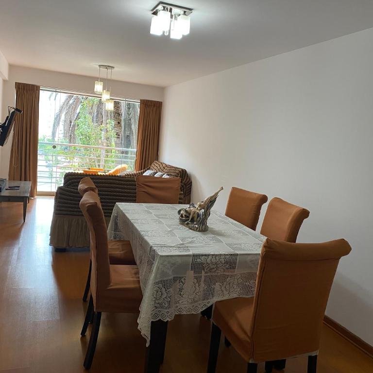 Hermoso apartamento de 3 habitaciones frente a parque en San Isidro - Two-Bedroom Apartment - 2