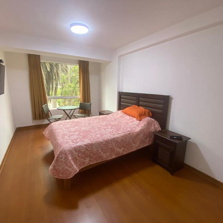 Hermoso apartamento de 3 habitaciones frente a parque en San Isidro - Two-Bedroom Apartment - 4