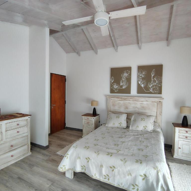 Hermosa casa serrana a pasos del rio - Two-Bedroom House - 20
