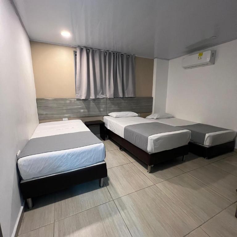 HOTEL A & A SANTA ALEJANDRIA - Habitación Triple Estándar - 3