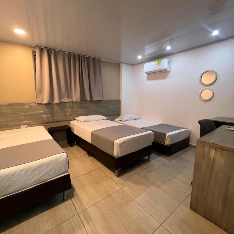 HOTEL A & A SANTA ALEJANDRIA - Habitación Triple Estándar - 10