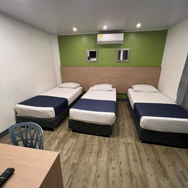 HOTEL A & A SANTA ALEJANDRIA - Habitación Triple Estándar - 5