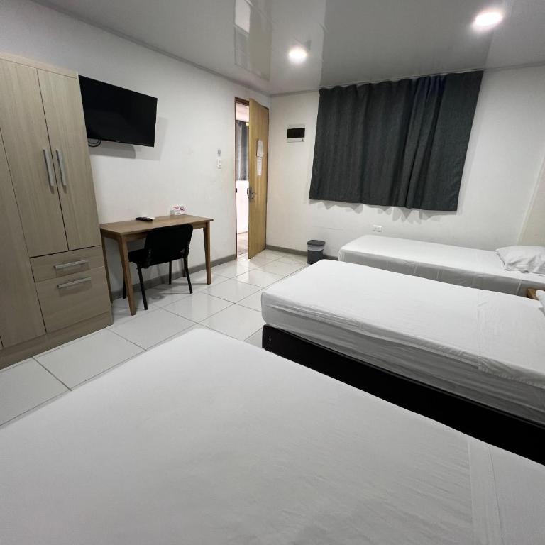 HOTEL A & A SANTA ALEJANDRIA - Habitación Triple Estándar - 11