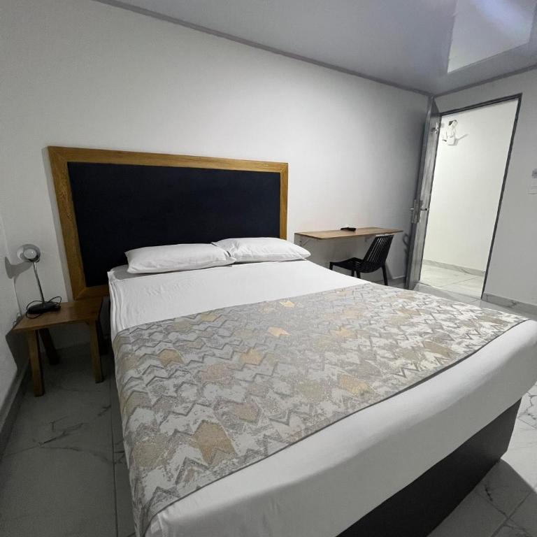 HOTEL A & A SANTA ALEJANDRIA - Habitación Doble Estándar - 13