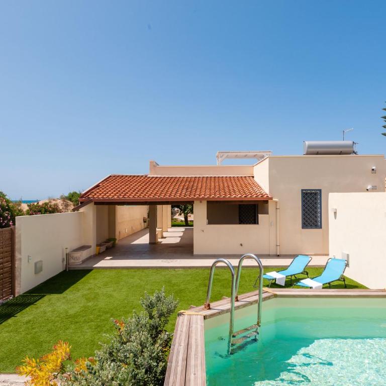 Villa Mediterranea - Three-Bedroom Villa - 17
