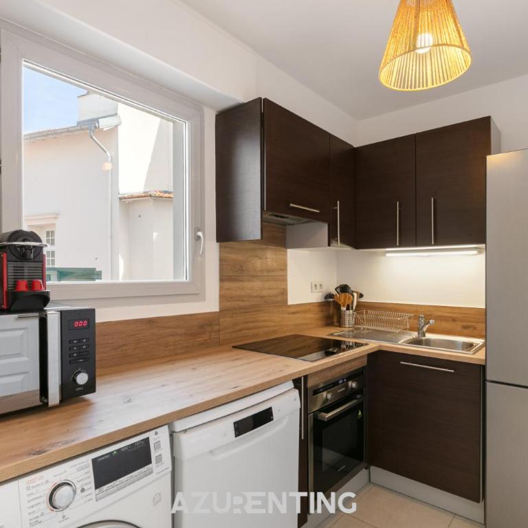 Azurenting - T3 Cœur d'Antibes - Clim - Apartment mit 2 Schlafzimmern und Balkon - 3