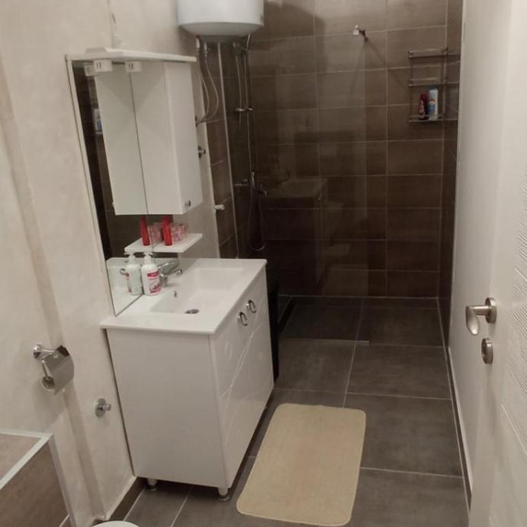 Apartman V&V - One-Bedroom Apartment - 9