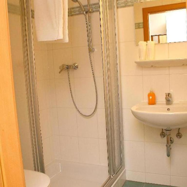Evido Rooms - Deluxe Dreibettzimmer - 3