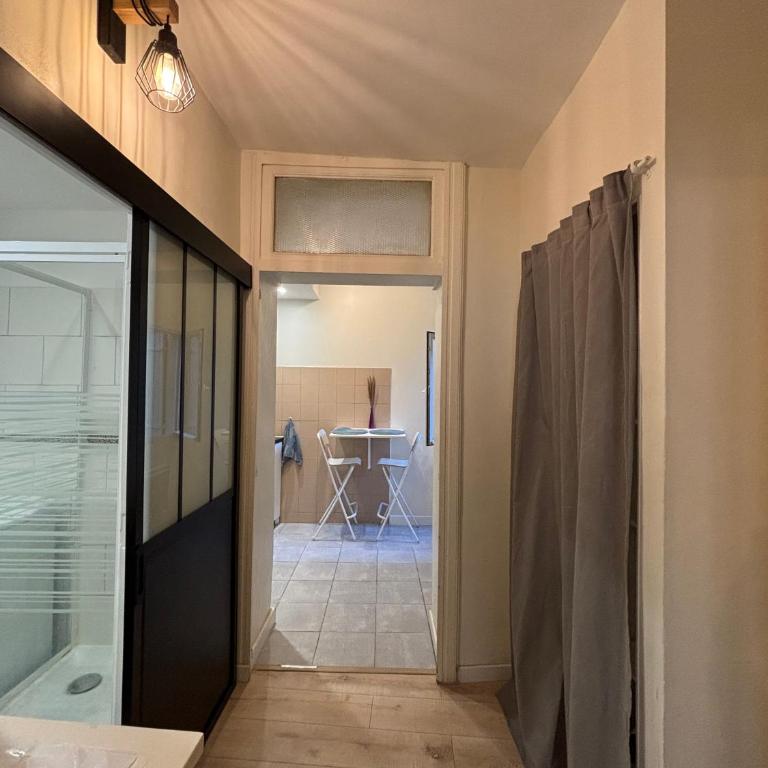 Spacious studio on the edge of the historic center - Apartment mit 1 Schlafzimmer - 22