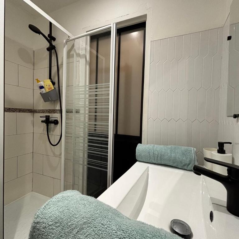 Spacious studio on the edge of the historic center - Apartment mit 1 Schlafzimmer - 28