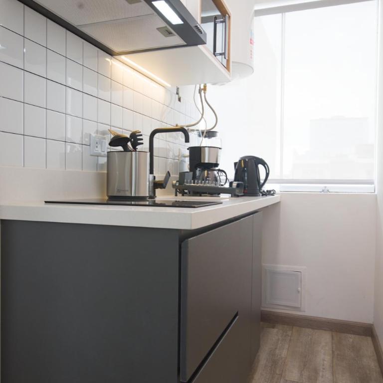 Stylish Duplex with Terrace & Park Views - Casa - 9