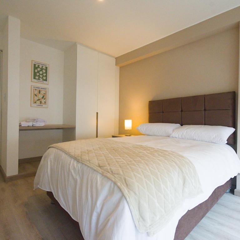 Stylish Duplex with Terrace & Park Views - Casa - 4