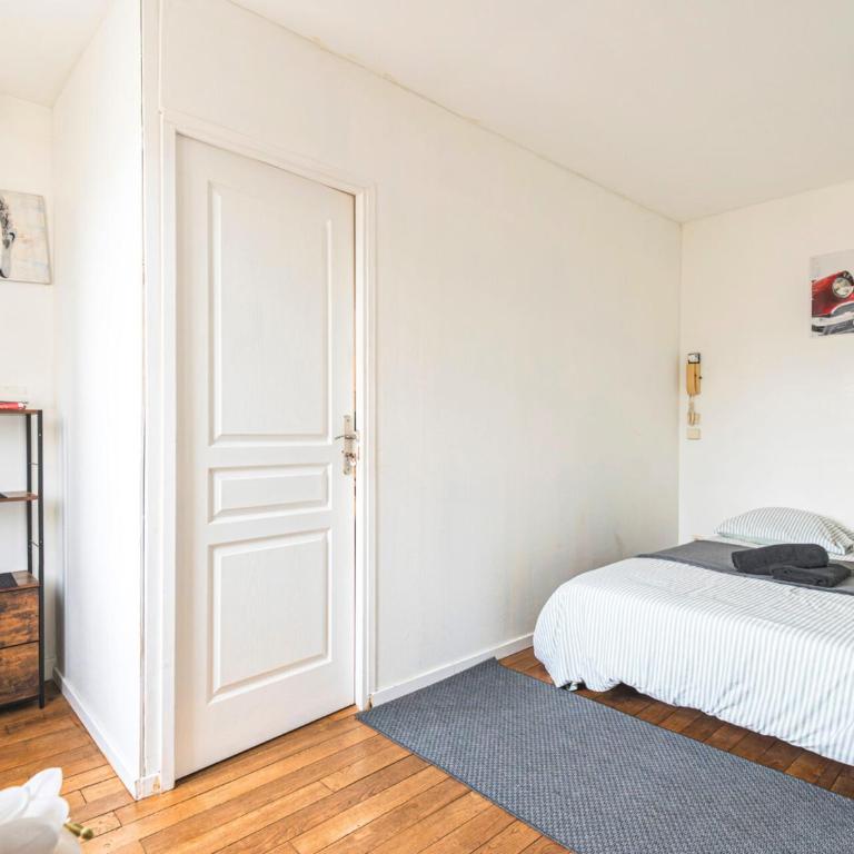 LYS - Idéal pour familles & amis - Hypercentre - Vue Fontaine Subé et Cathédrale - Wifi - Machine à laver - Gare, Cathédrale de Reims, Commerces, Restaurants & Transports en commun accessibles à pied en moins de 10 minutes - Appartamento Deluxe con 2 Camere da Letto - 18