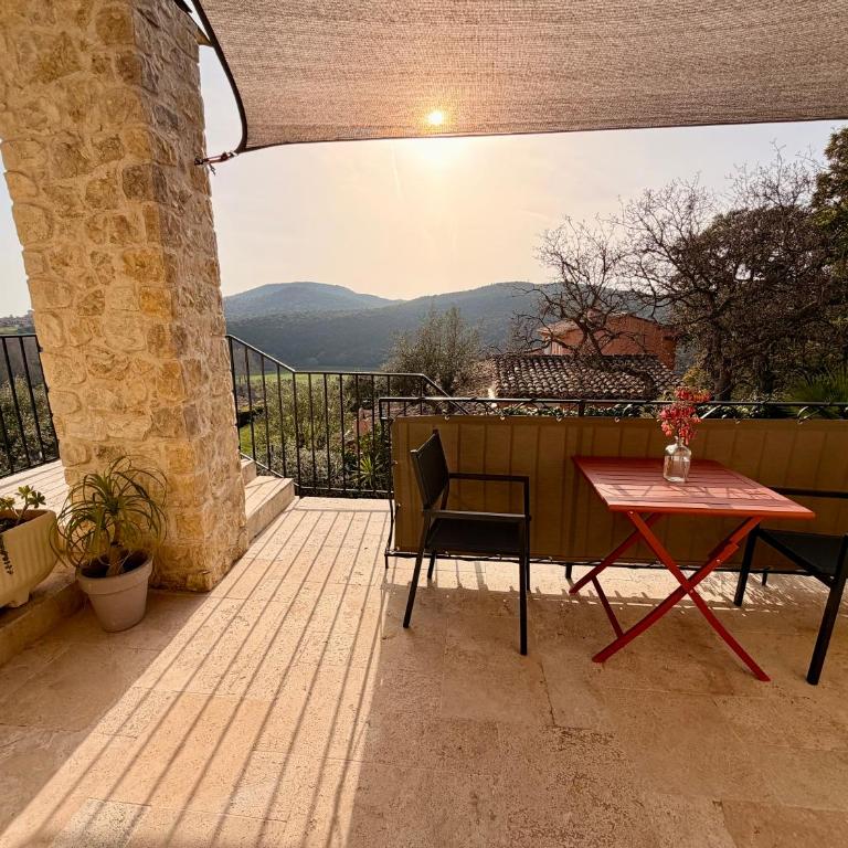 Villa Grand Baie - Studio "Mimosa" with Partial Sea View - 1