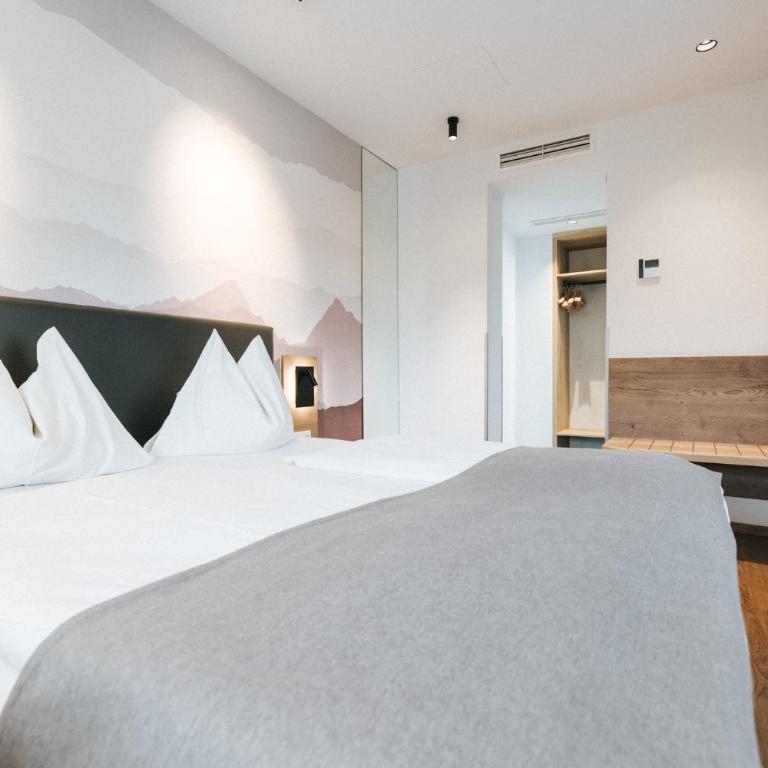 Hotel Restaurant Auerhahn - Deluxe Doppelzimmer - 7
