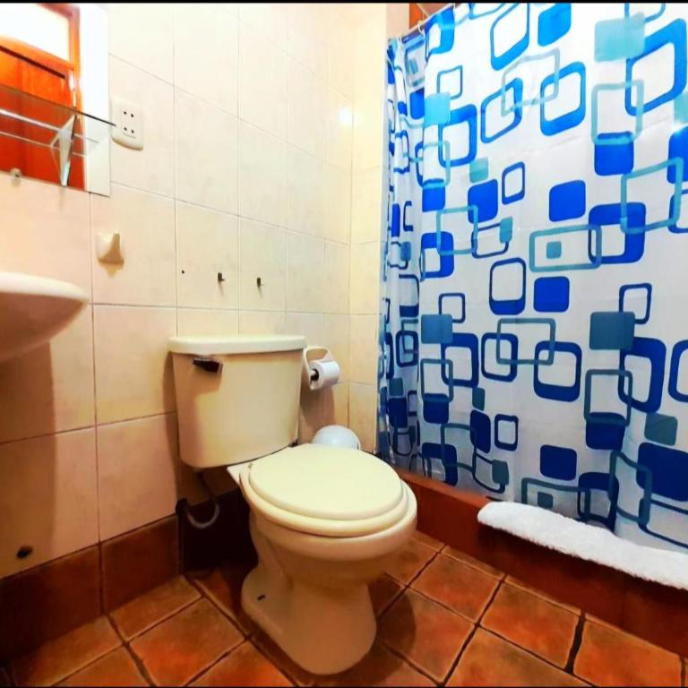 Bubamara Bolivar - Family Room - 11