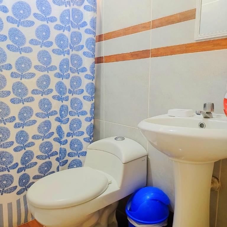 HOSPEDAJE welcome paracas - Habitación Cuádruple con baño privado - 6