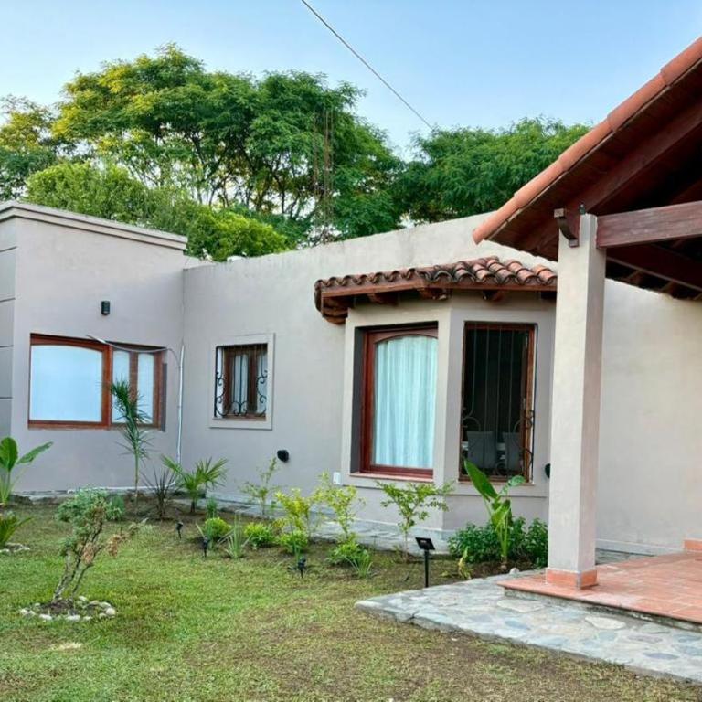Casa Feudal - Casa de 4 dormitorios - 1