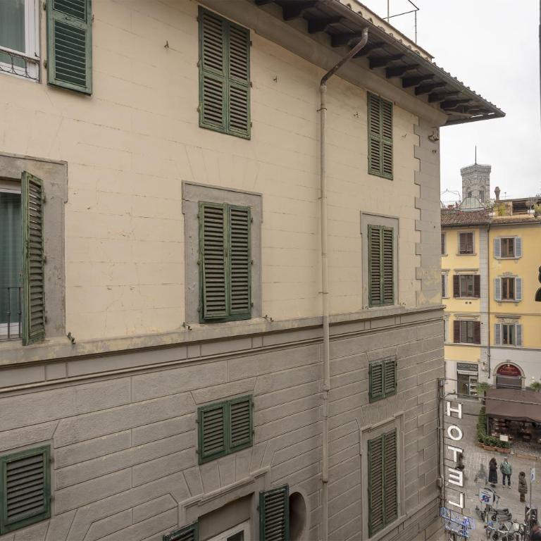 Delux Via Faenza - Appartamento con 2 Camere da Letto - 2