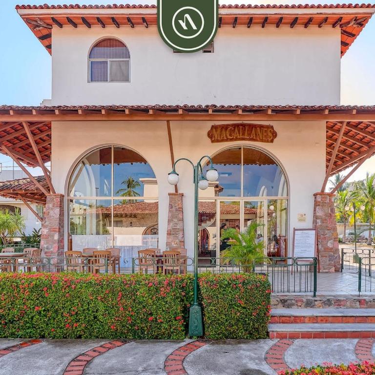 2 BR Condo in Hotel - Beach - Pools & Kids Club - Vacation Home - 37
