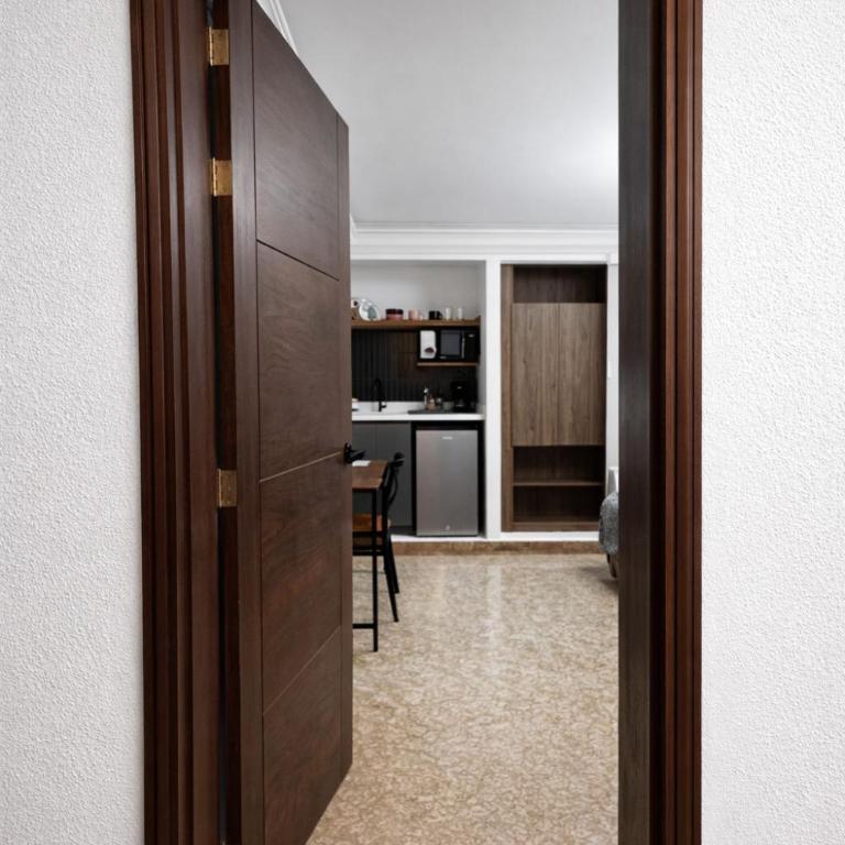 Primavera Lofts - Double Room with Private Bathroom - 6