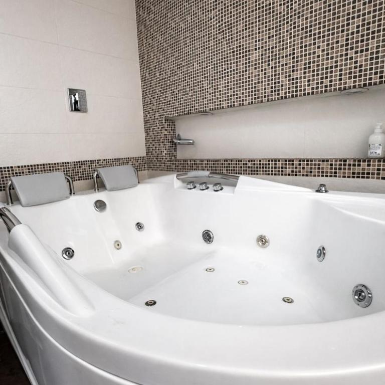 Primavera Lofts - Deluxe Family Suite - 8