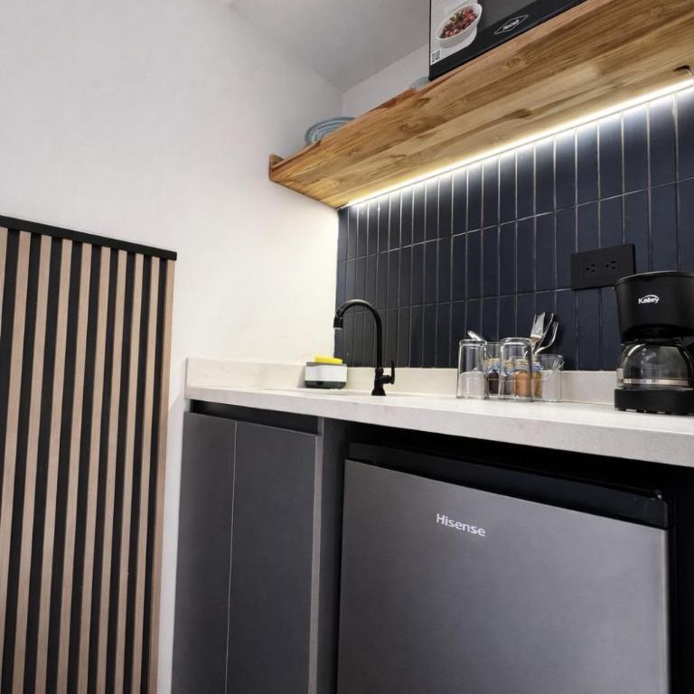 Primavera Lofts - Triple Room with Balcony - 4