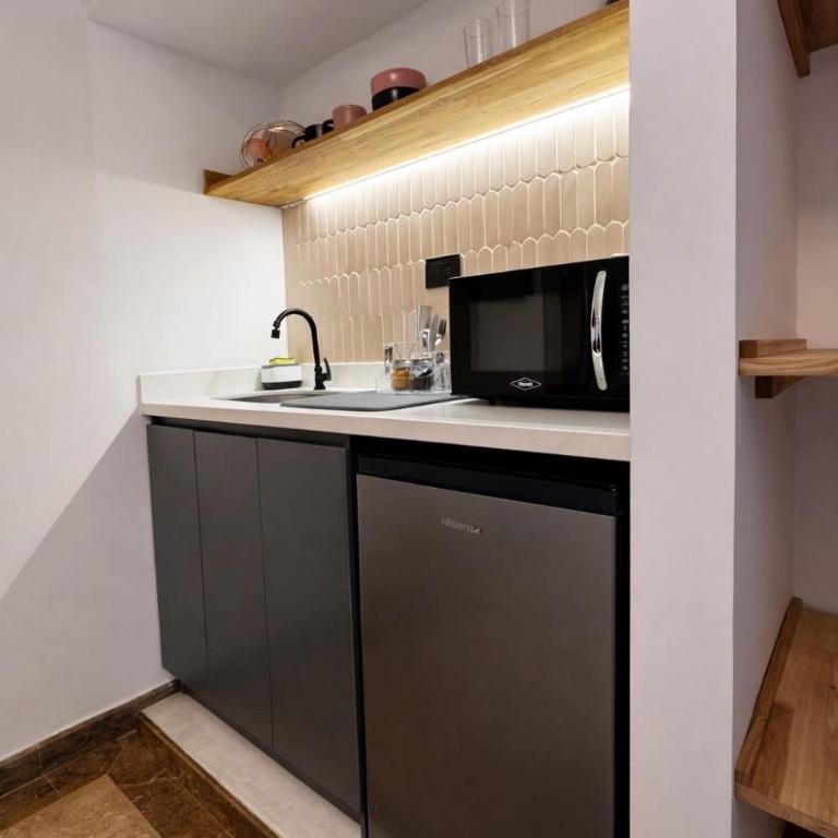 Primavera Lofts - Double Room with Private Bathroom - 2