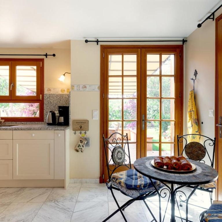 Havre de Paix au Cœur du Cap d'Antibes à 100m de la plage - Villa - 3