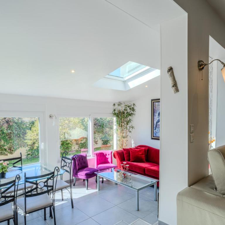 Charming house with pool - Villa - 42