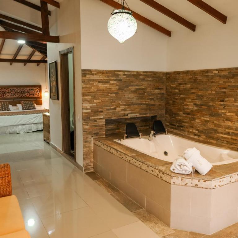 Hotel Spa La Colina - Junior Suite - 14