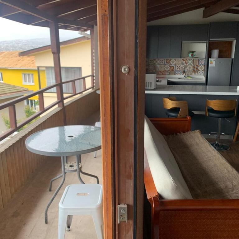 Furnished apartment with bay view in Cerro Alegre, Valparaiso - Two-Bedroom Apartment - 4
