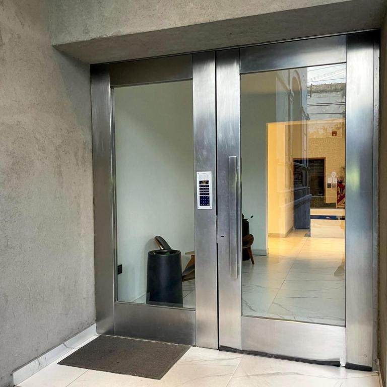 Moderno departamento en el centro de la ciudad - Apartamento de 1 dormitorio - 30