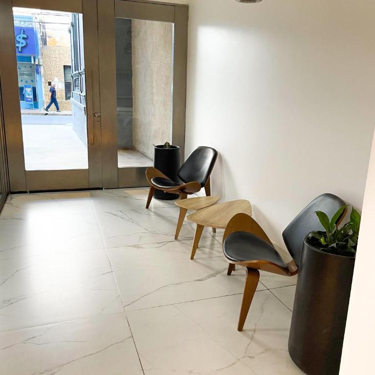 Moderno departamento en el centro de la ciudad - Apartamento de 1 dormitorio - 25