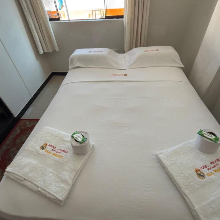 Hospedaje Turístico y piscina Real Madrid - Habitación Doble con vistas a la piscina - 1