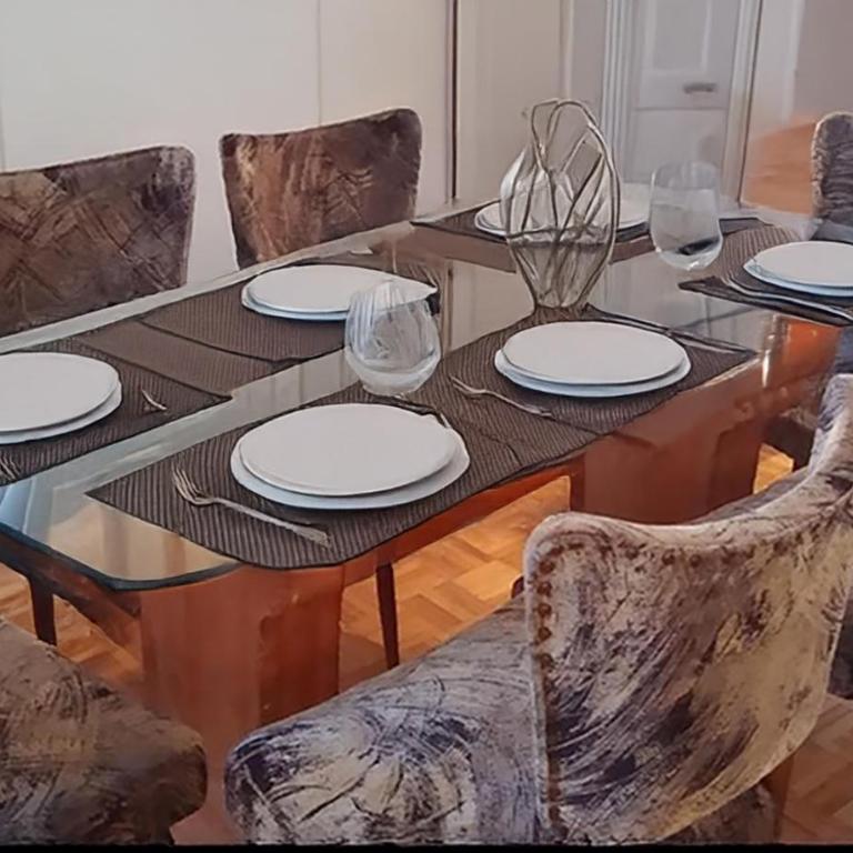 Flexible Check-in! Uruguay y Av Cordoba Amplio Apartamento en Pleno Centro de Buenos Aires, zona Teatro Colon, Restaurantes - Apartamento de 2 dormitorios - 16