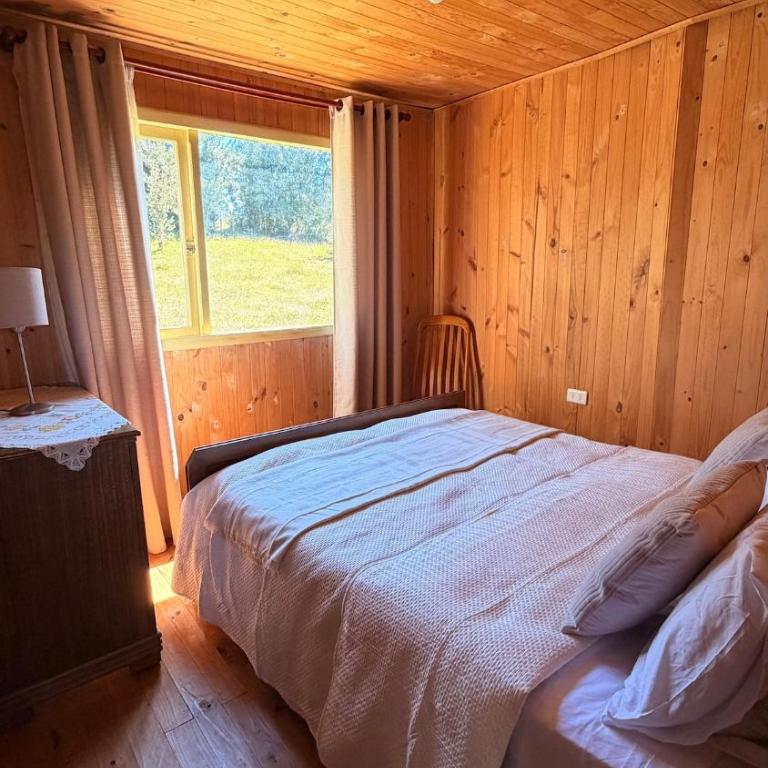 Cozy Cabin in Chiloé Wifi in Native Forest and Ocean View Retreat - Two-Bedroom Chalet - 5