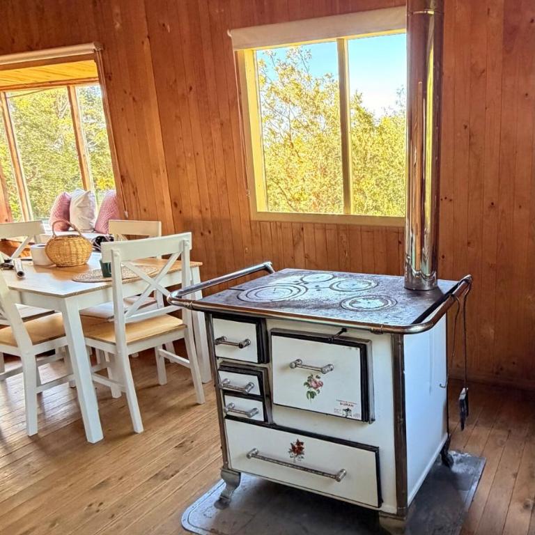Cozy Cabin in Chiloé Wifi in Native Forest and Ocean View Retreat - Two-Bedroom Chalet - 19