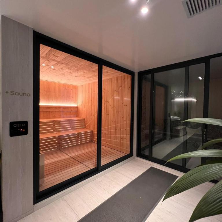 Beautiful Suite View, Wifi, Coworking - Two-Bedroom Apartment - 19