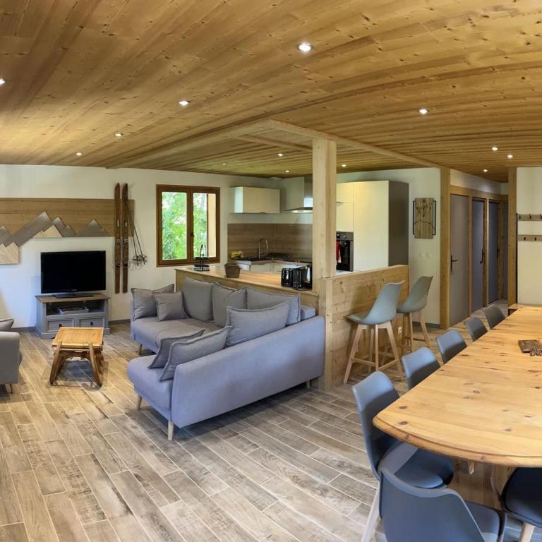 Chalet spacieux - 10 pers. - FR-1-676-252 - Chalet - 1