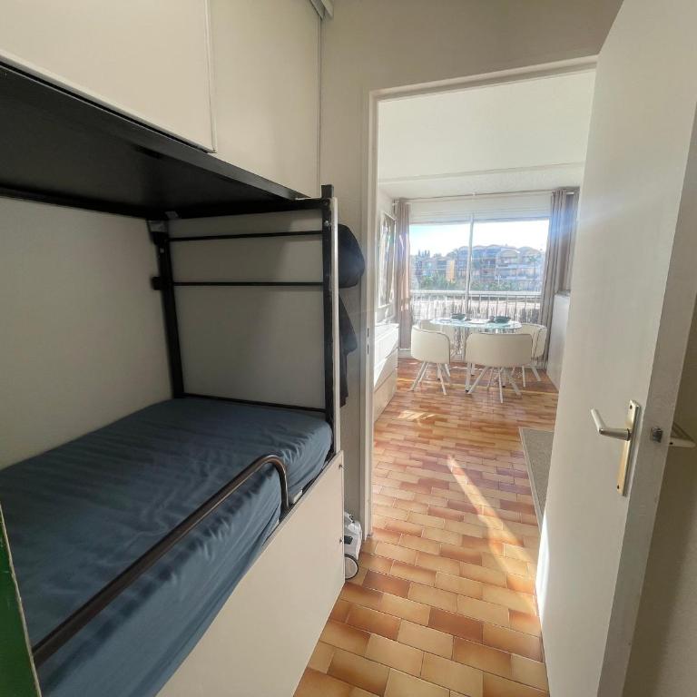 Studio rénové, proche port & village, parking, animaux admis - FR-1-796-83 - Appartement - 3