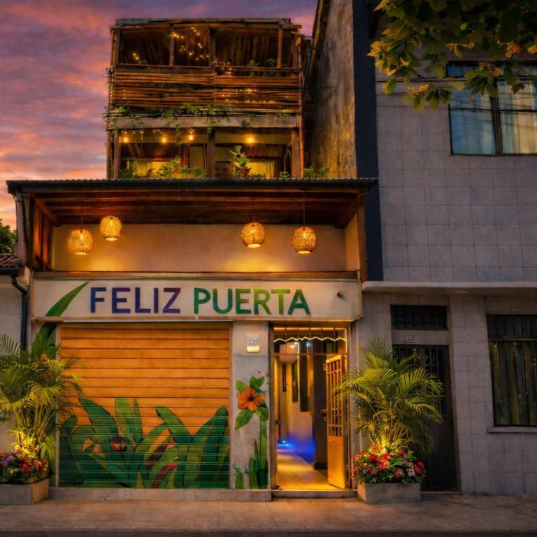 Feliz Puerta Entire House with Rooftop Terrace - Vacation Home - 2