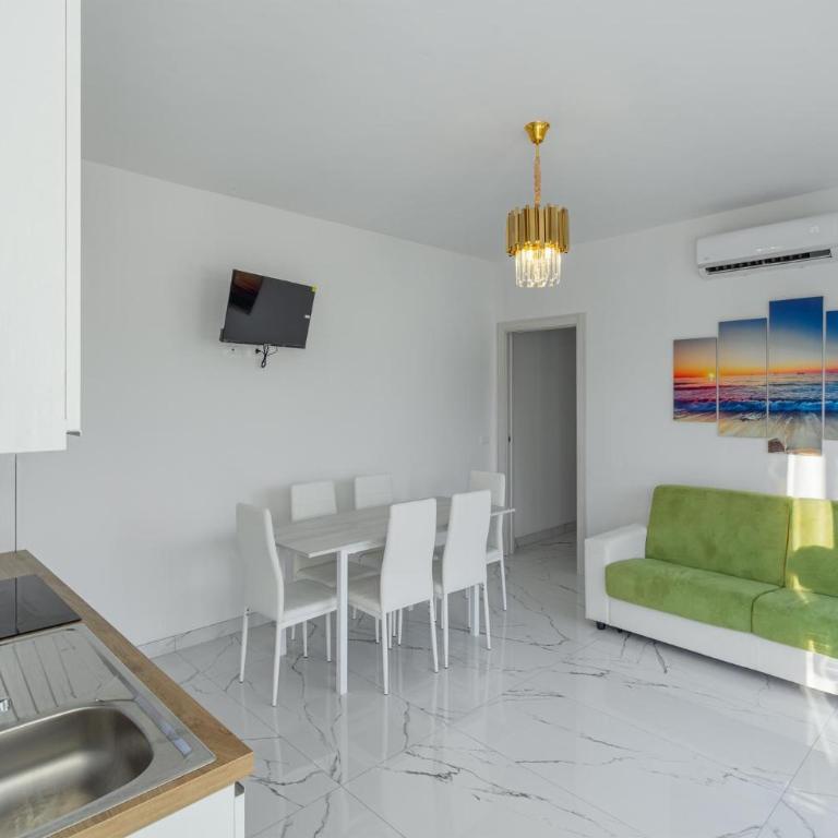 Apartment with Pool in Bibione 53920 - Appartamento - 3