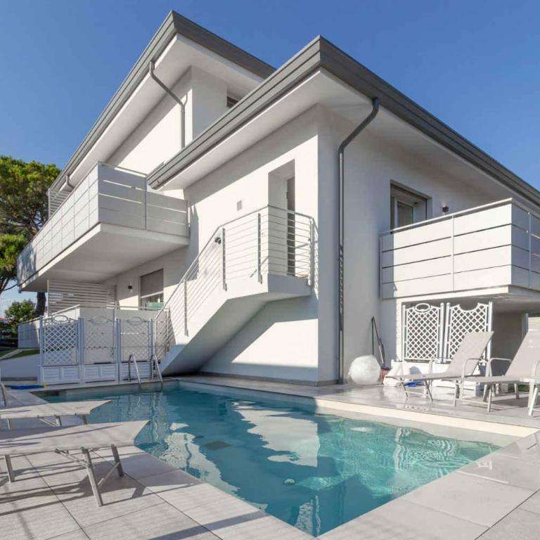 Apartment with Pool in Bibione 54750 - Appartamento - 1