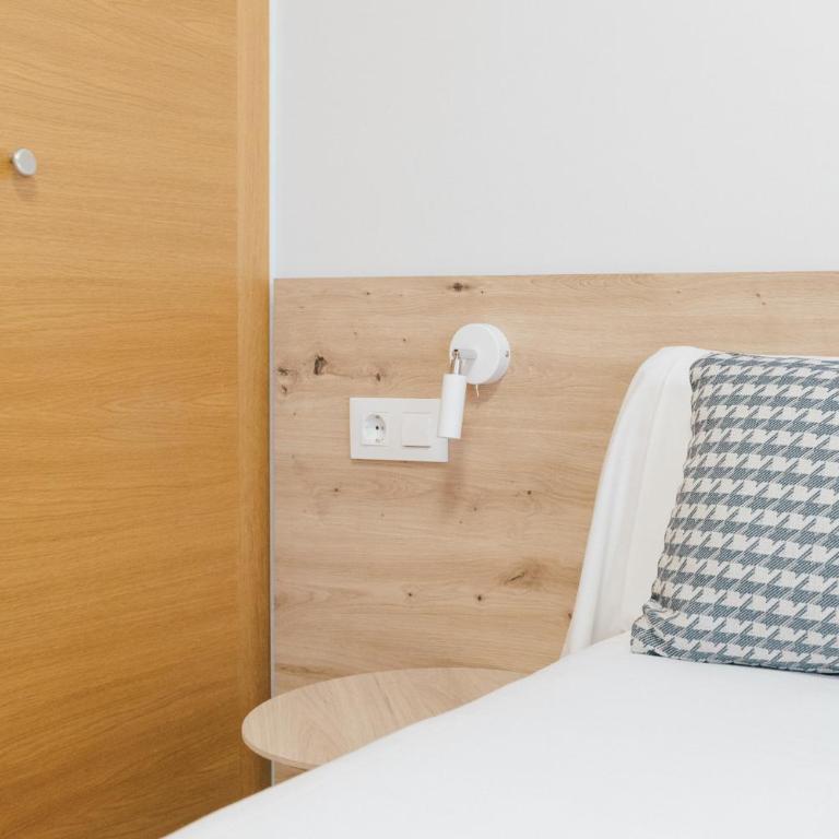 Monlar Campanar - Deluxe One-Bedroom Apartment - 19
